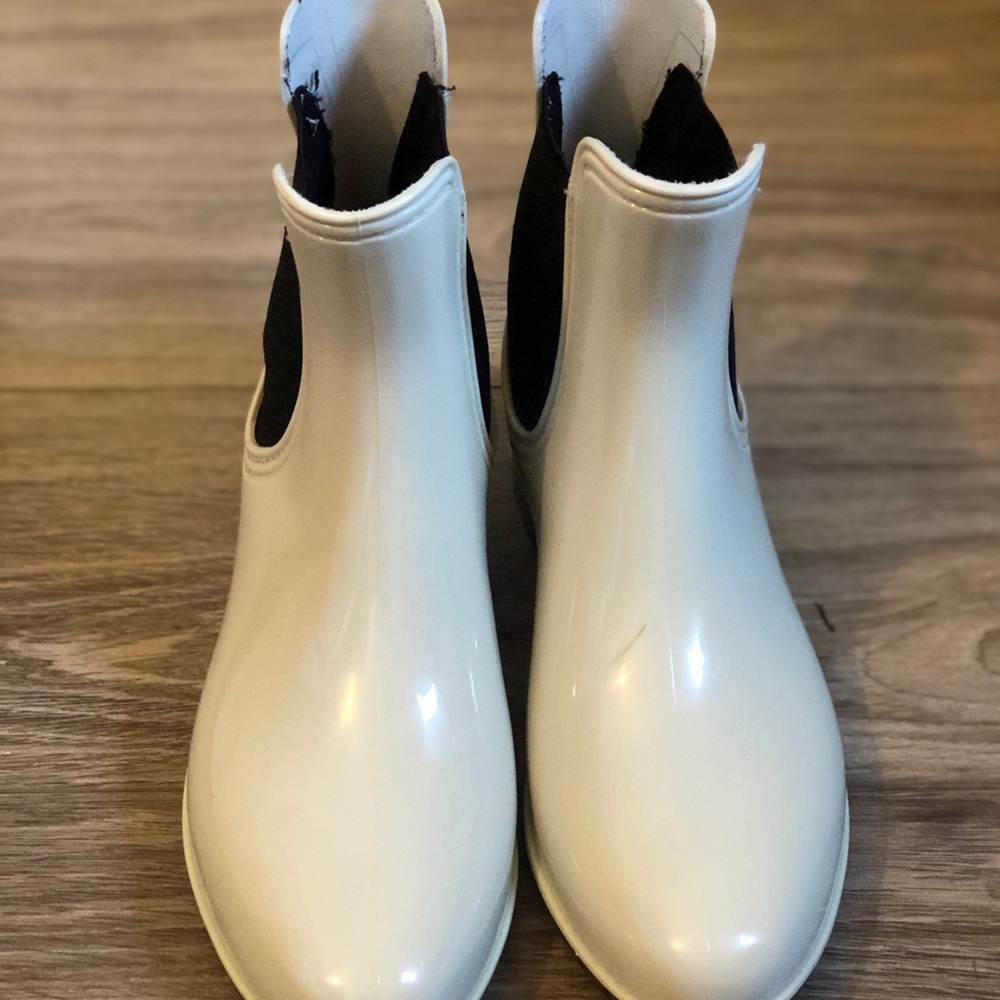 Rain boots